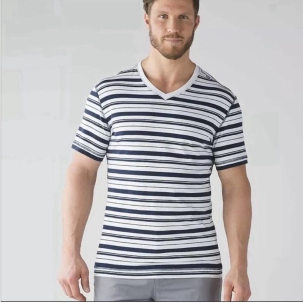 Lululemon 5 Year Basic Tee Striped V Neck Size Medium
